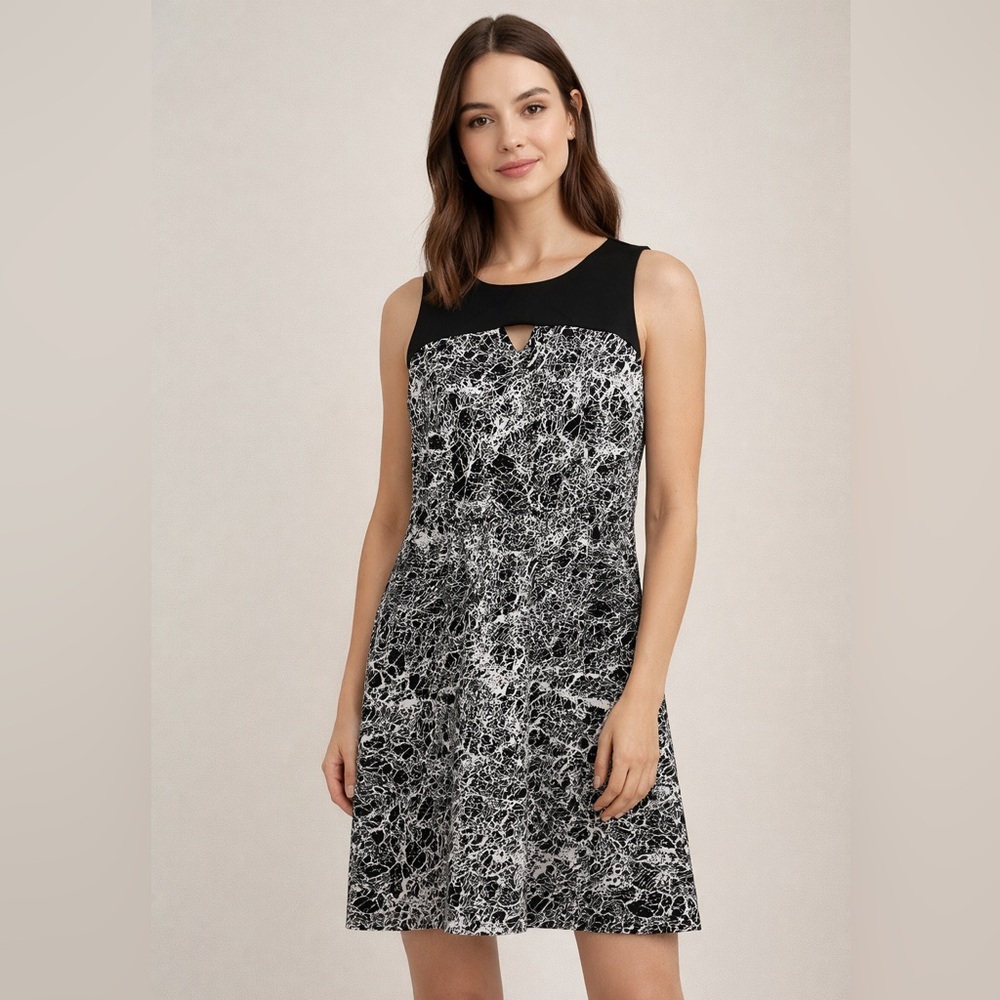 NWT attention Black & White Marble Print Sleeveless Midi Dress